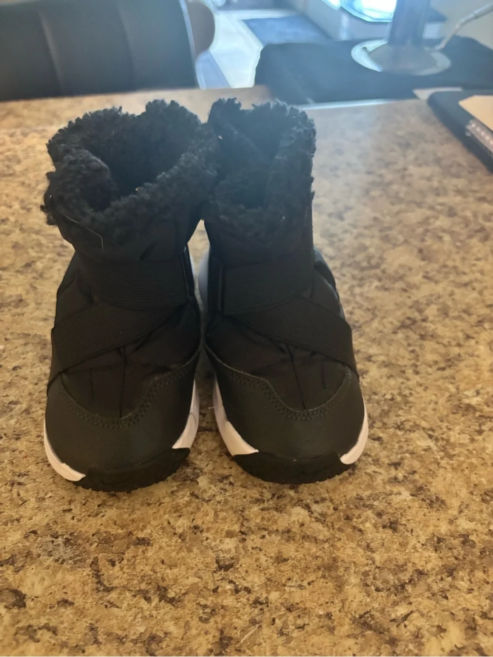 Nike Kids Black Fuzzy-Lined Snow Boot